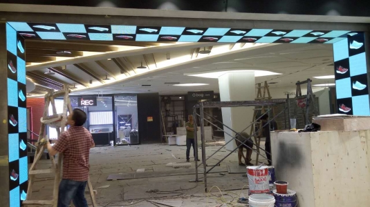 浙江杭州國大城市廣場室內(nèi)LED顯示屏